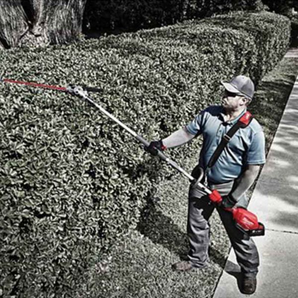 Tronçonneuse sur perche électrique - Milwaukee M18 FOPH